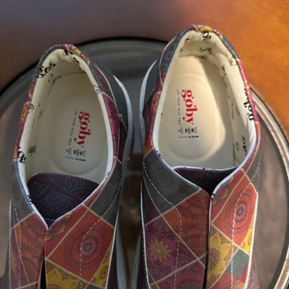 Nwot Goby Multi-Color Print Hi-Quality Faux Leath… - image 2